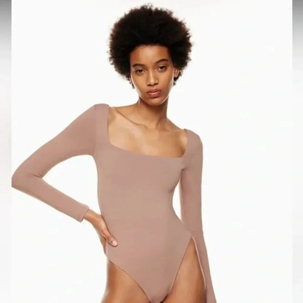 Aritzia Babaton‎ Dark Grey Contour Seamless Square Neck Bodysuit